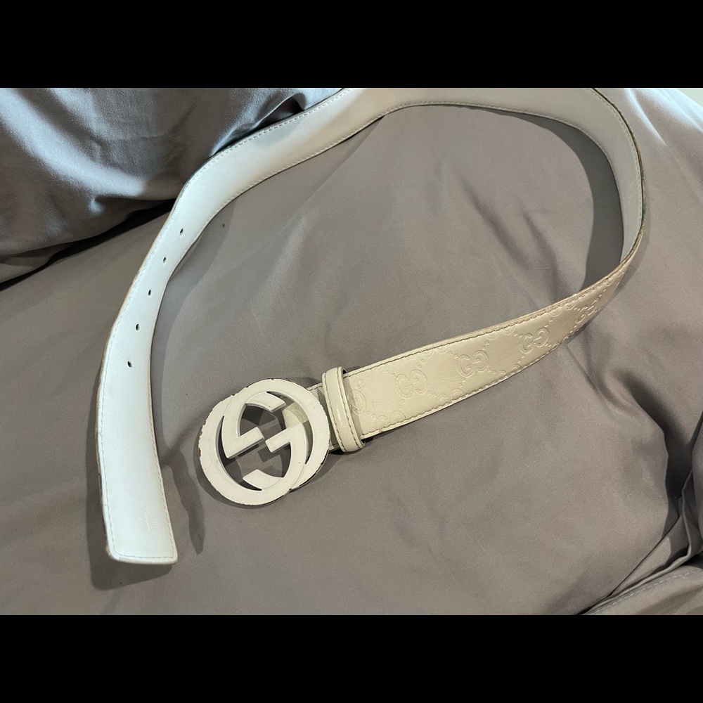 Make an offer! Authentic white Gucci belt 🤍